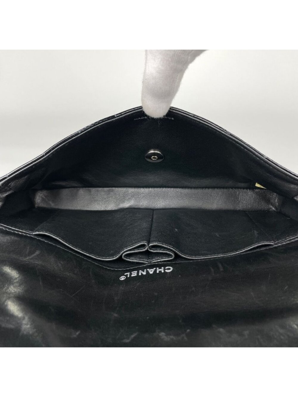Chanel Choco Bar Chain Shoulder Bag Enamel Patent Leather Black White - Picture 11 of 11